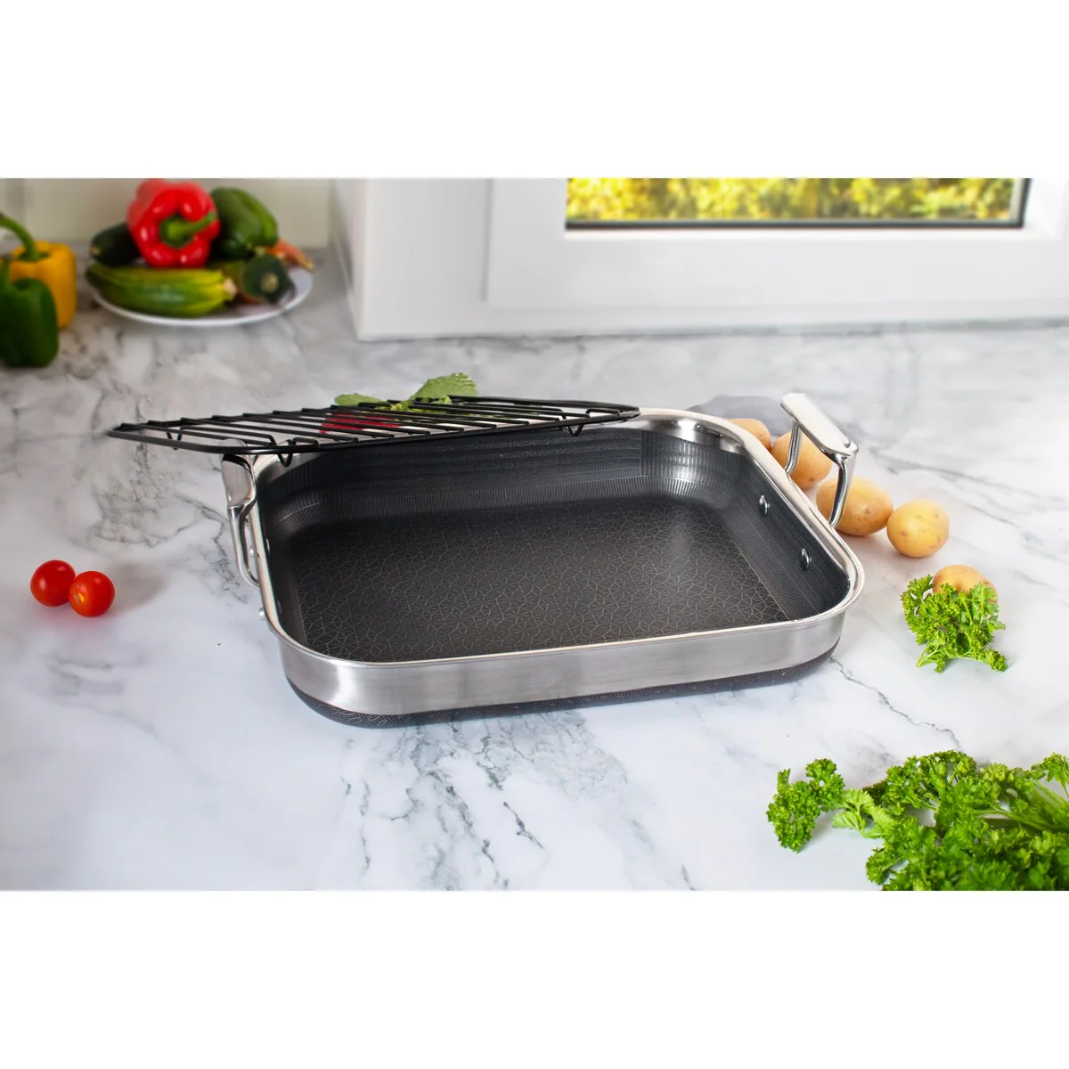 AE734AFB-C717-A2A4-83A2-6DA608B510D1