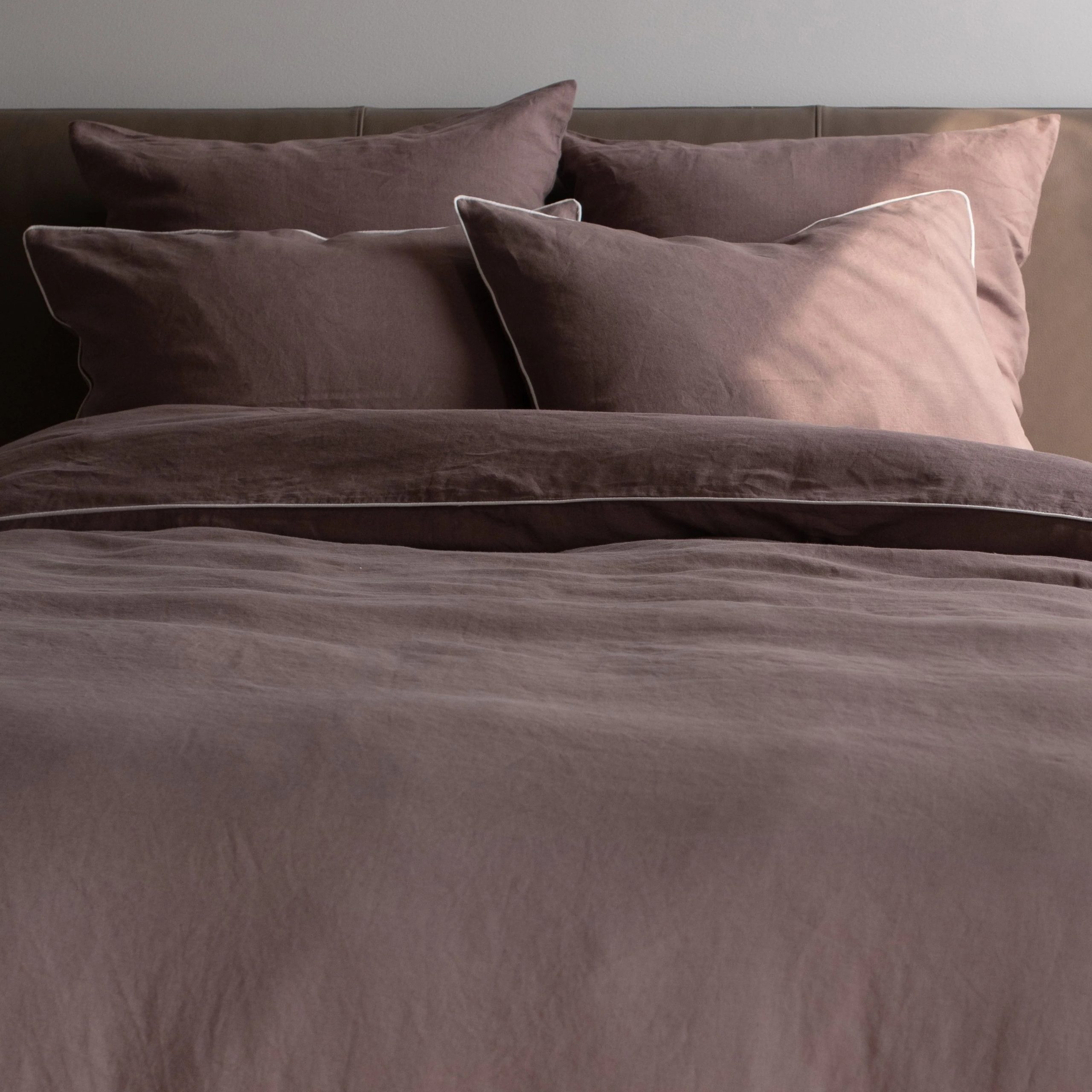 AF6FA81A-9B32-7E84-9F14-85D71D81072C