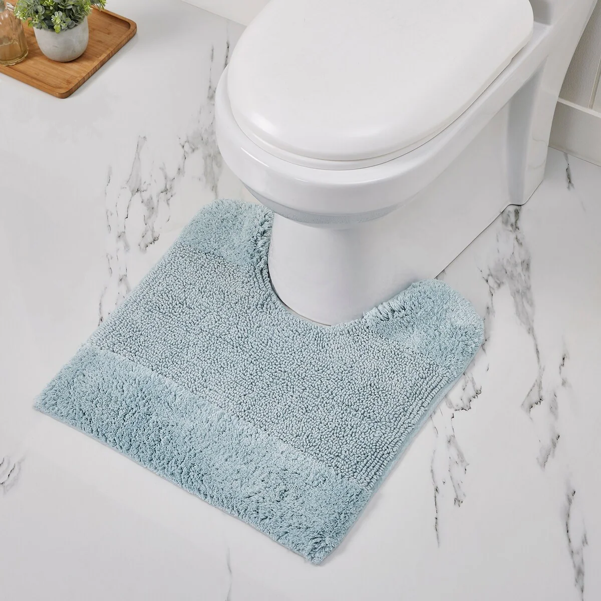 B5607B35-82F5-6F68-A7E2-82BB61AE8E3B