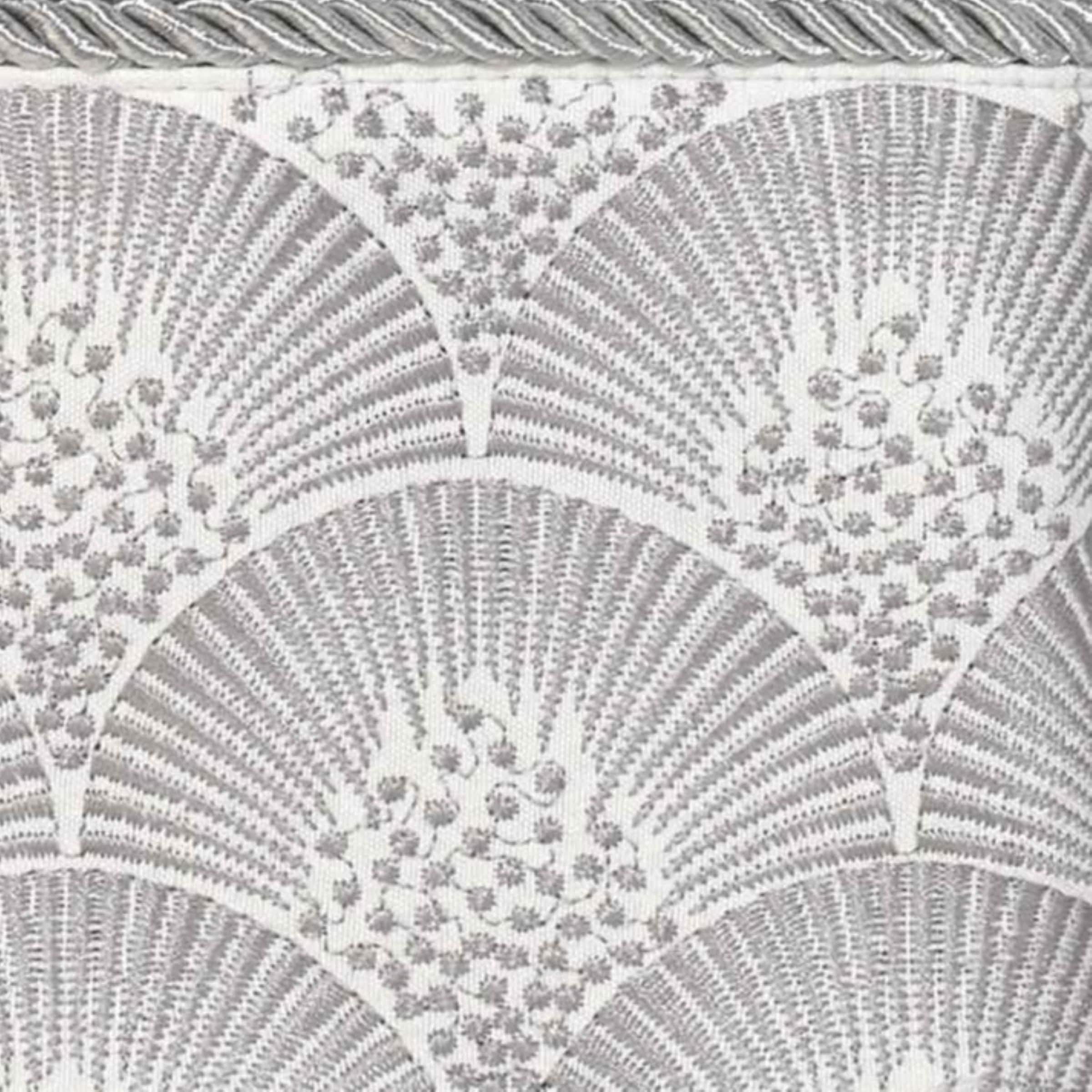 B5CFC2B4-BA16-377E-CBAF-3988DA07B0DD