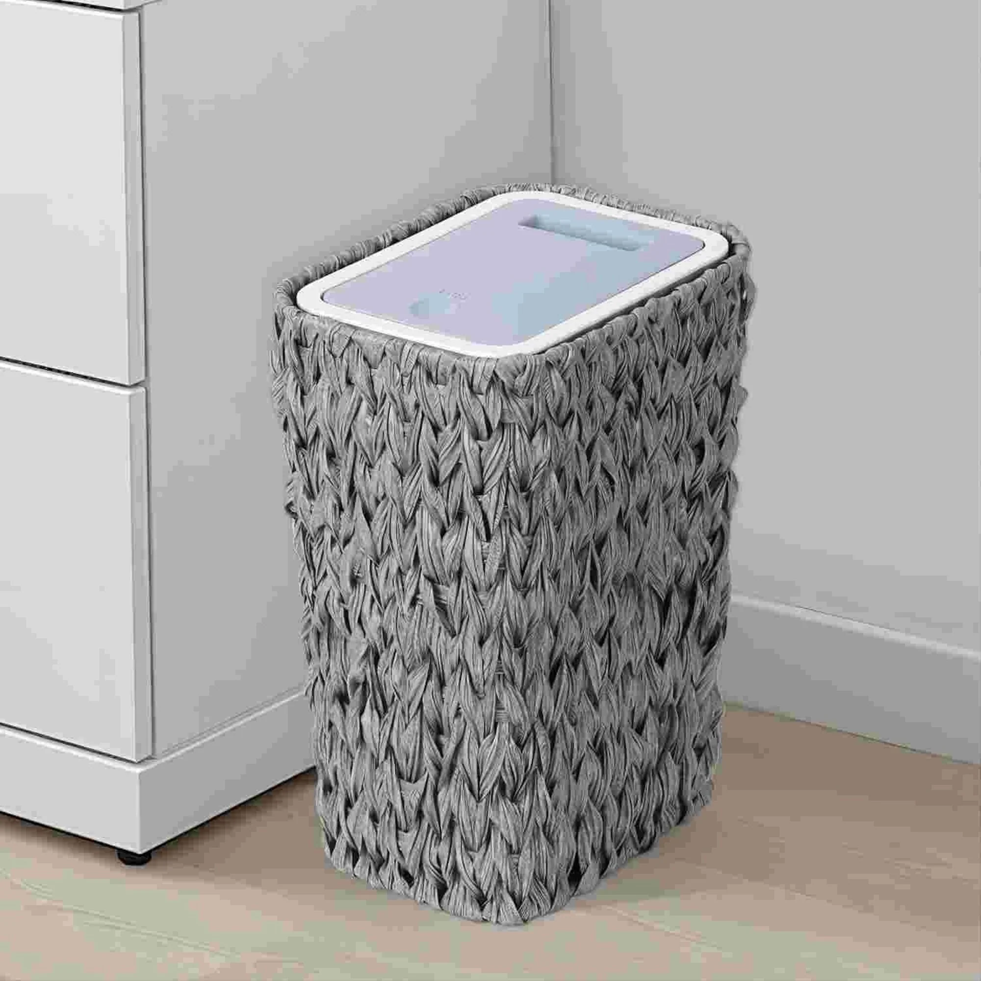 2.6 Gallon Small Rattan Garbage Can