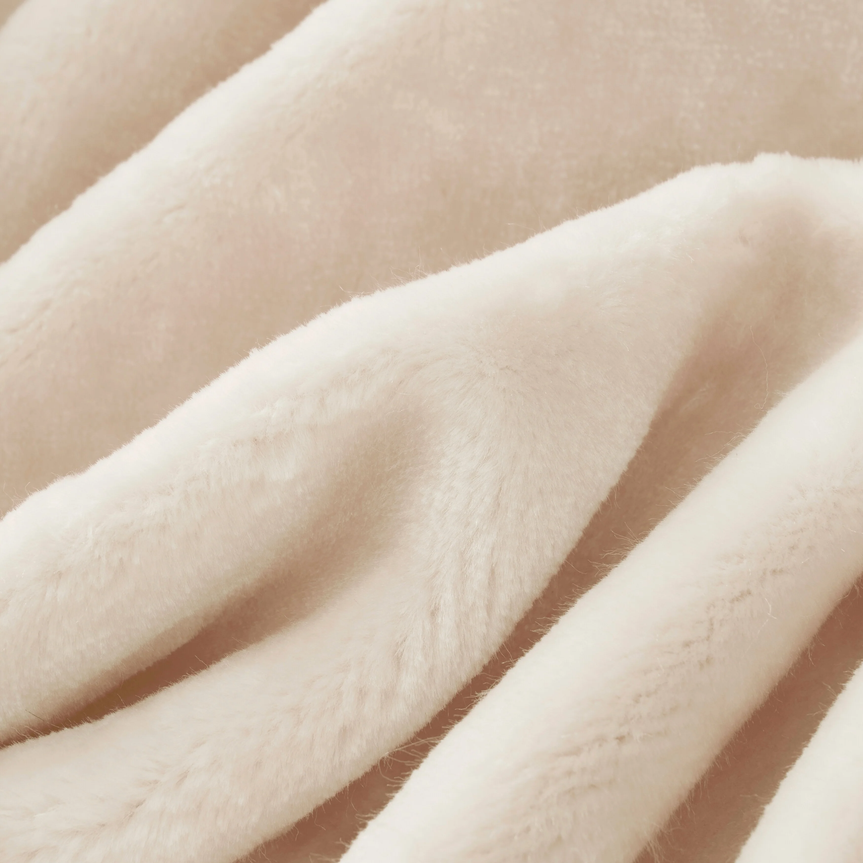 B99B622D-E33D-CCB5-A120-EFDF528543D0