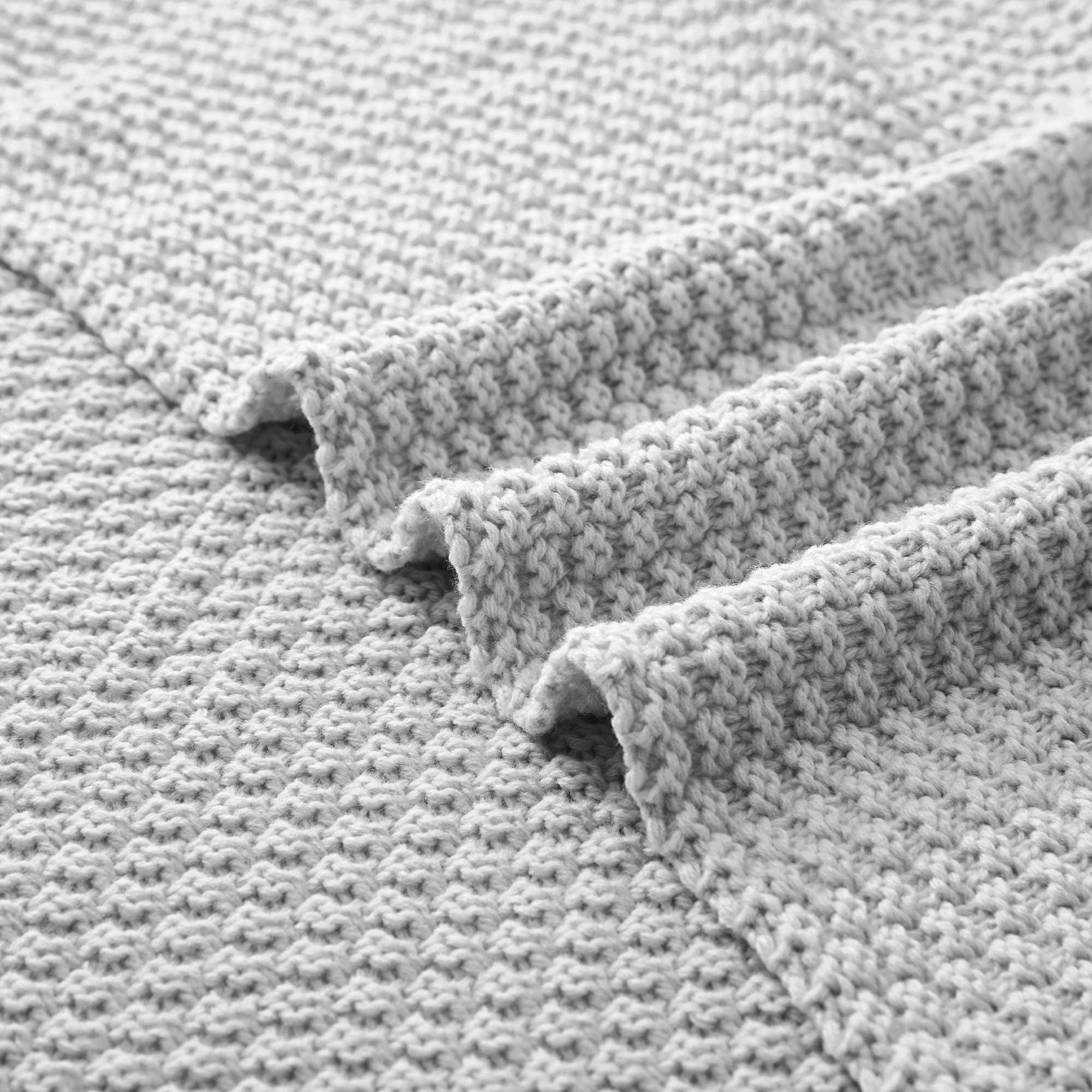 BAA0DC61-1010-1399-1C18-7712F400ED6A