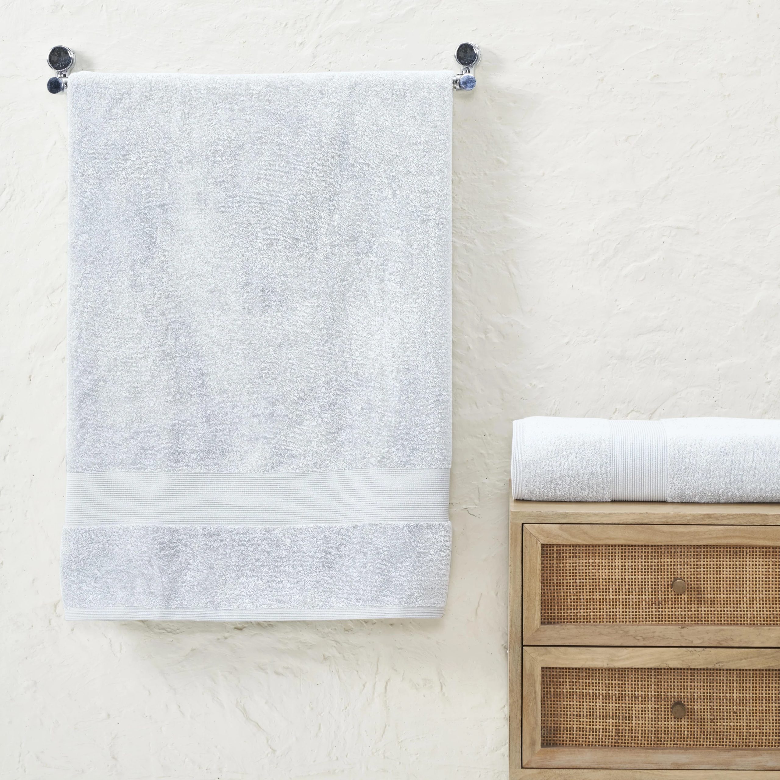 C1E36D34-0FFF-FC2B-87F7-14277DDD0E51