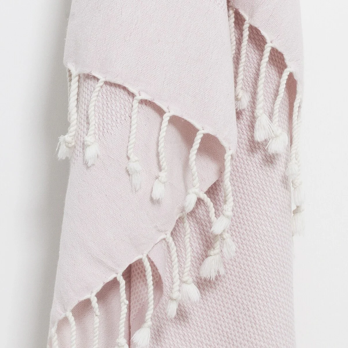 C1F79CC4-6073-407C-D449-C6810B84CBE0