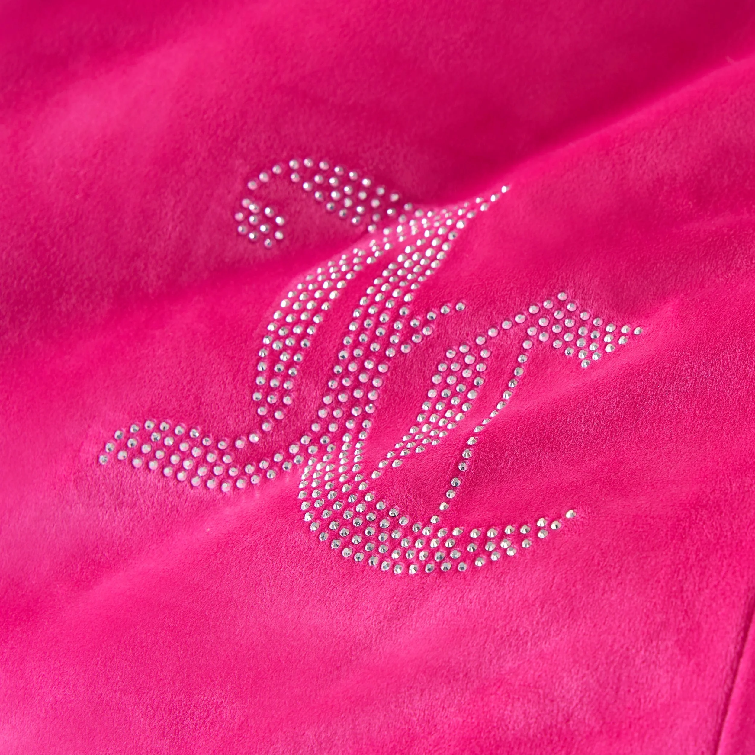 C49E779C-F704-047F-DB2E-A10B56A91999