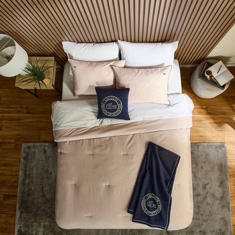 C6465B83-43E9-01F7-9FEE-88757458C2CF