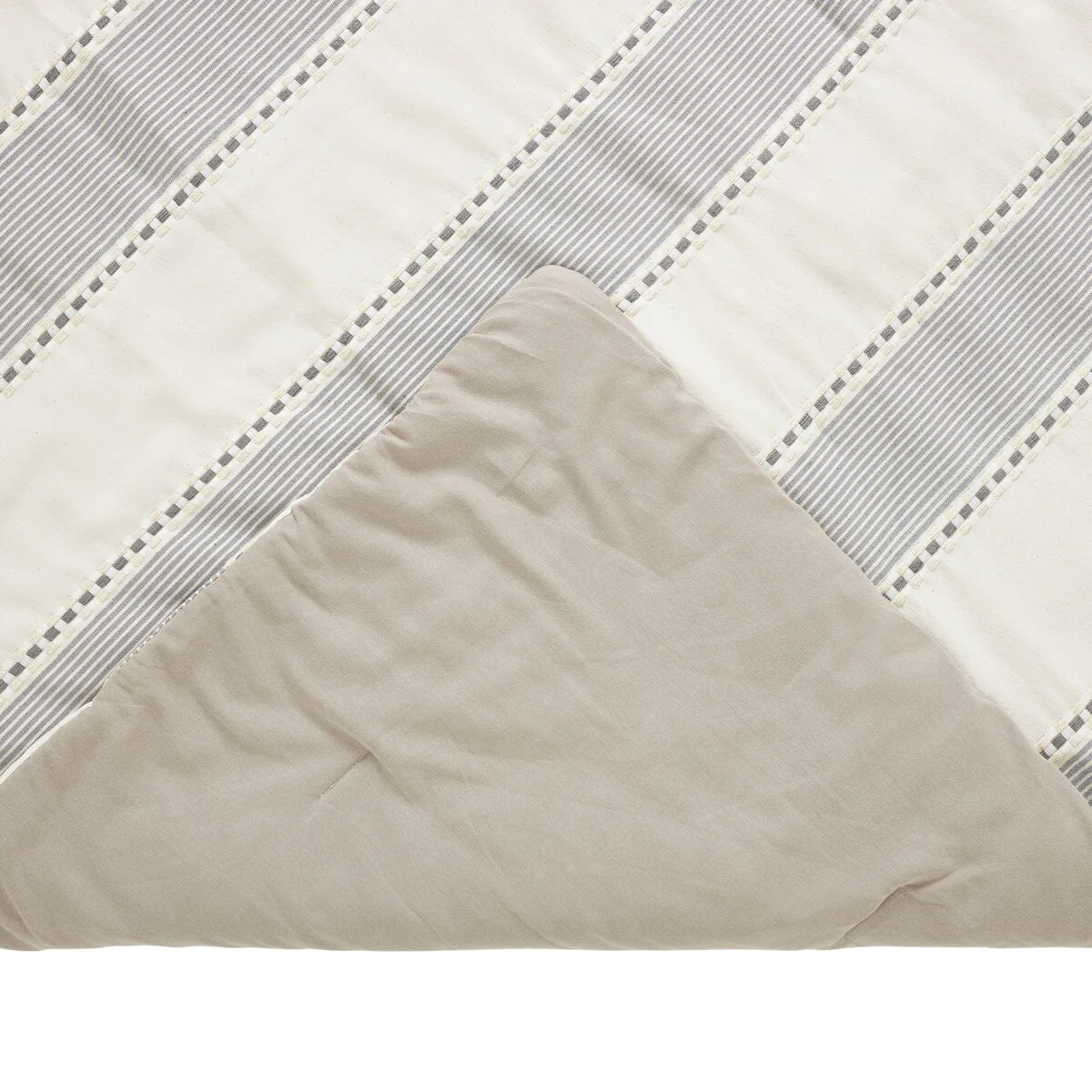 C7D00337-CCC2-3255-C836-3D34FC1DADFE