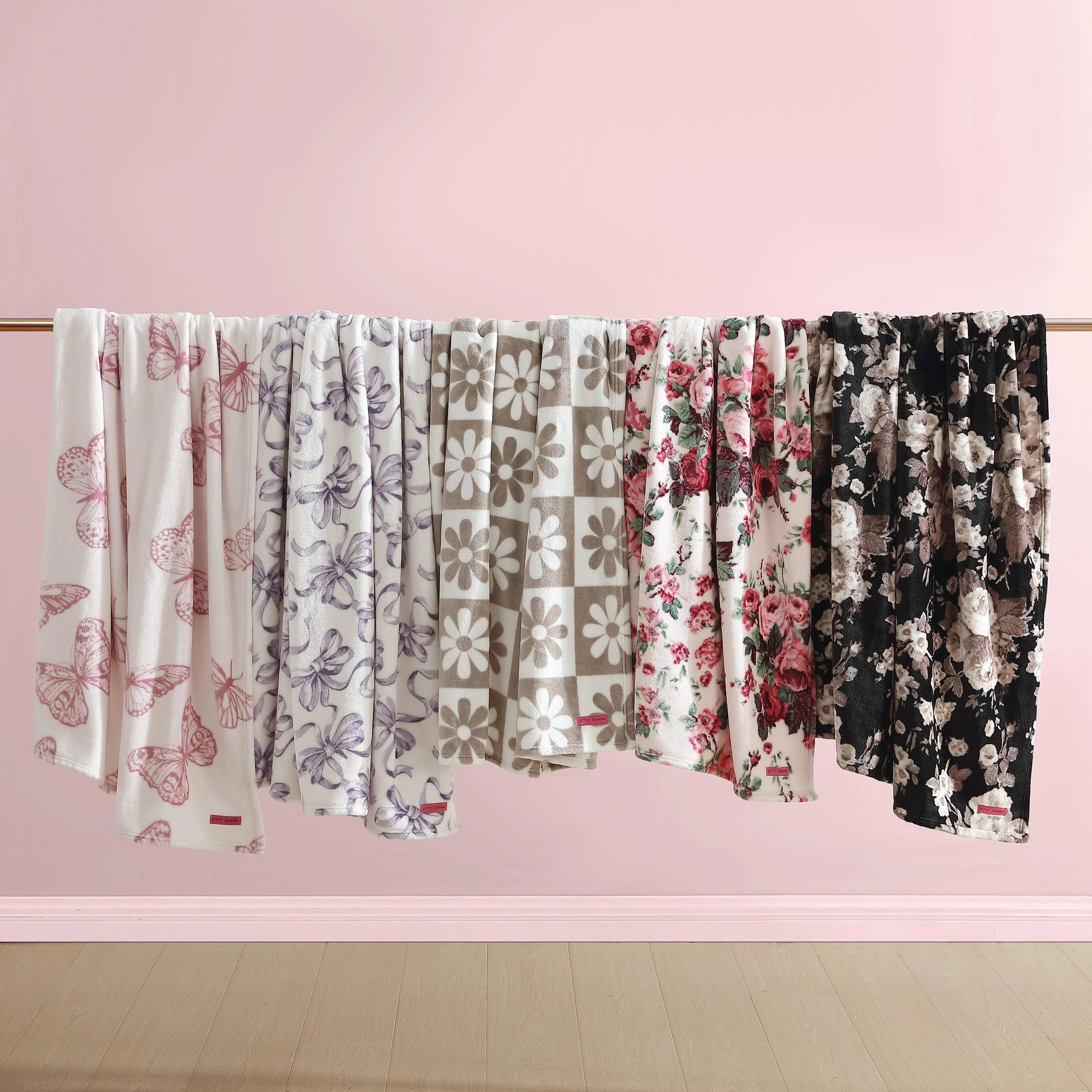 Betsey Johnson Printed Ultra Soft Plush Reversible Blanket
