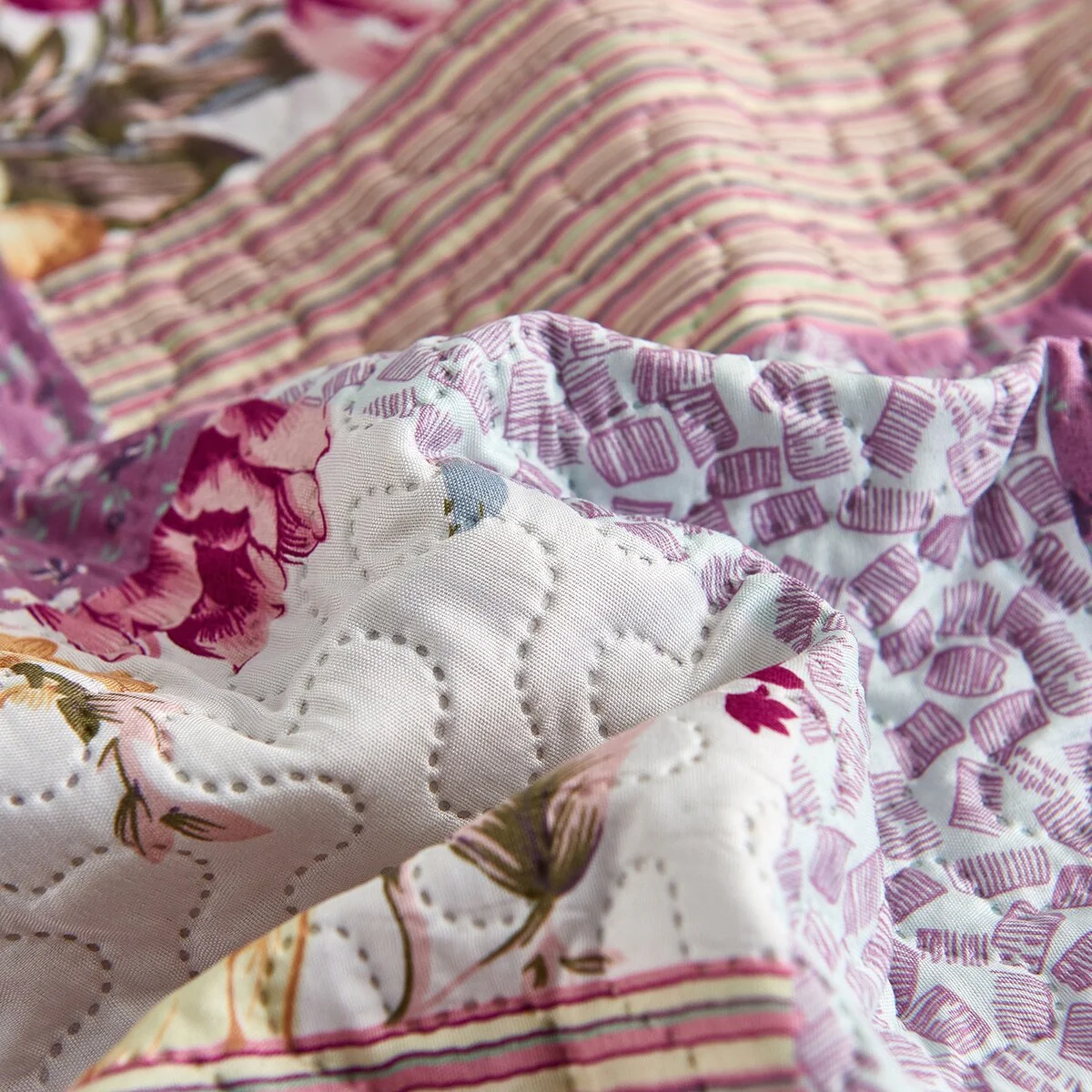 CDA2D666-EF68-461A-66AA-8BC968FD76CF