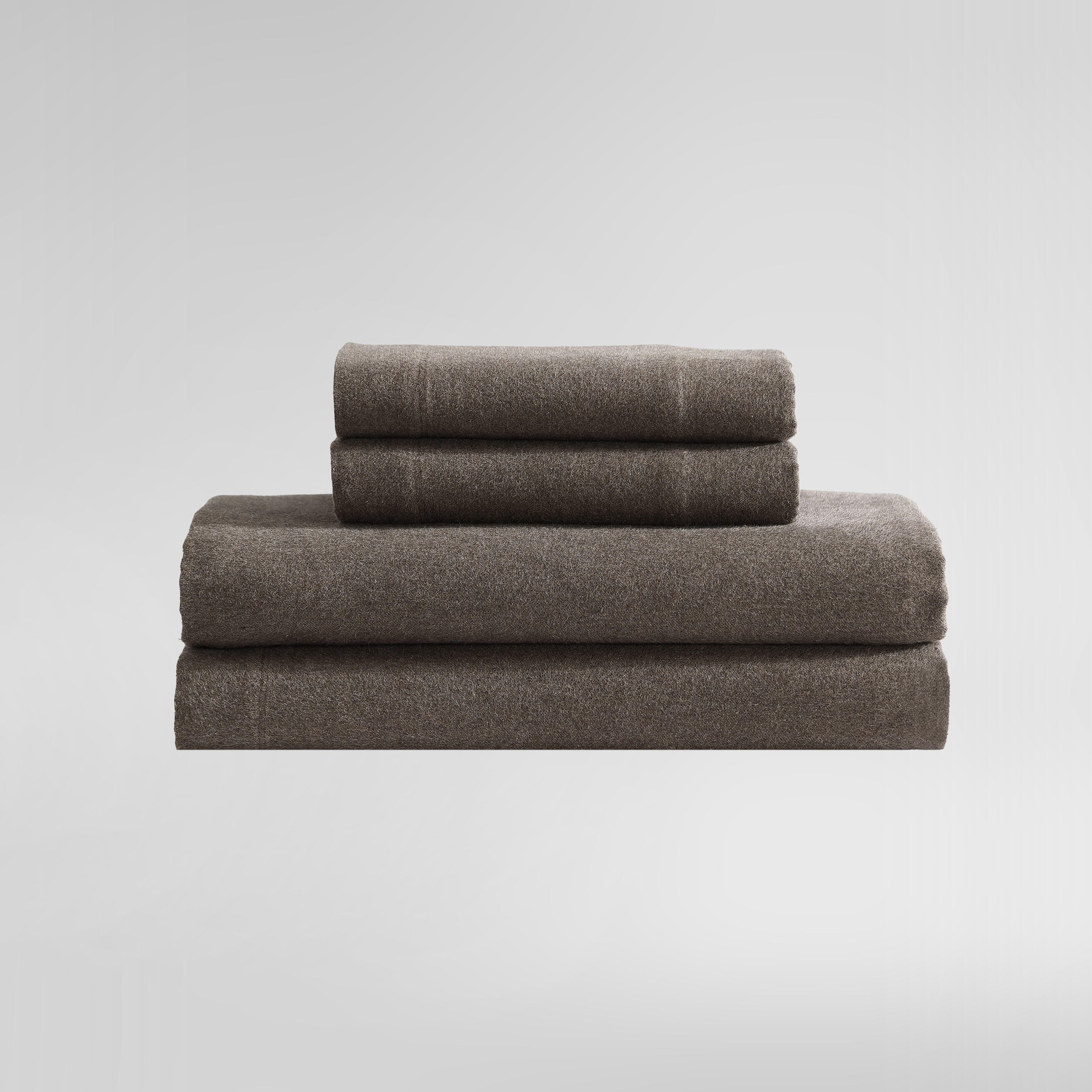 D1659A29-79D7-F748-BF33-739B406200C8