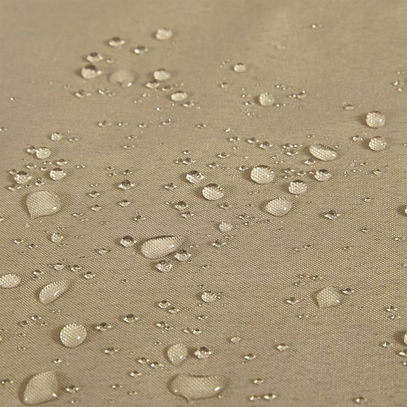 D5BBD5BC-61C7-C924-3475-E0107A02FEB3