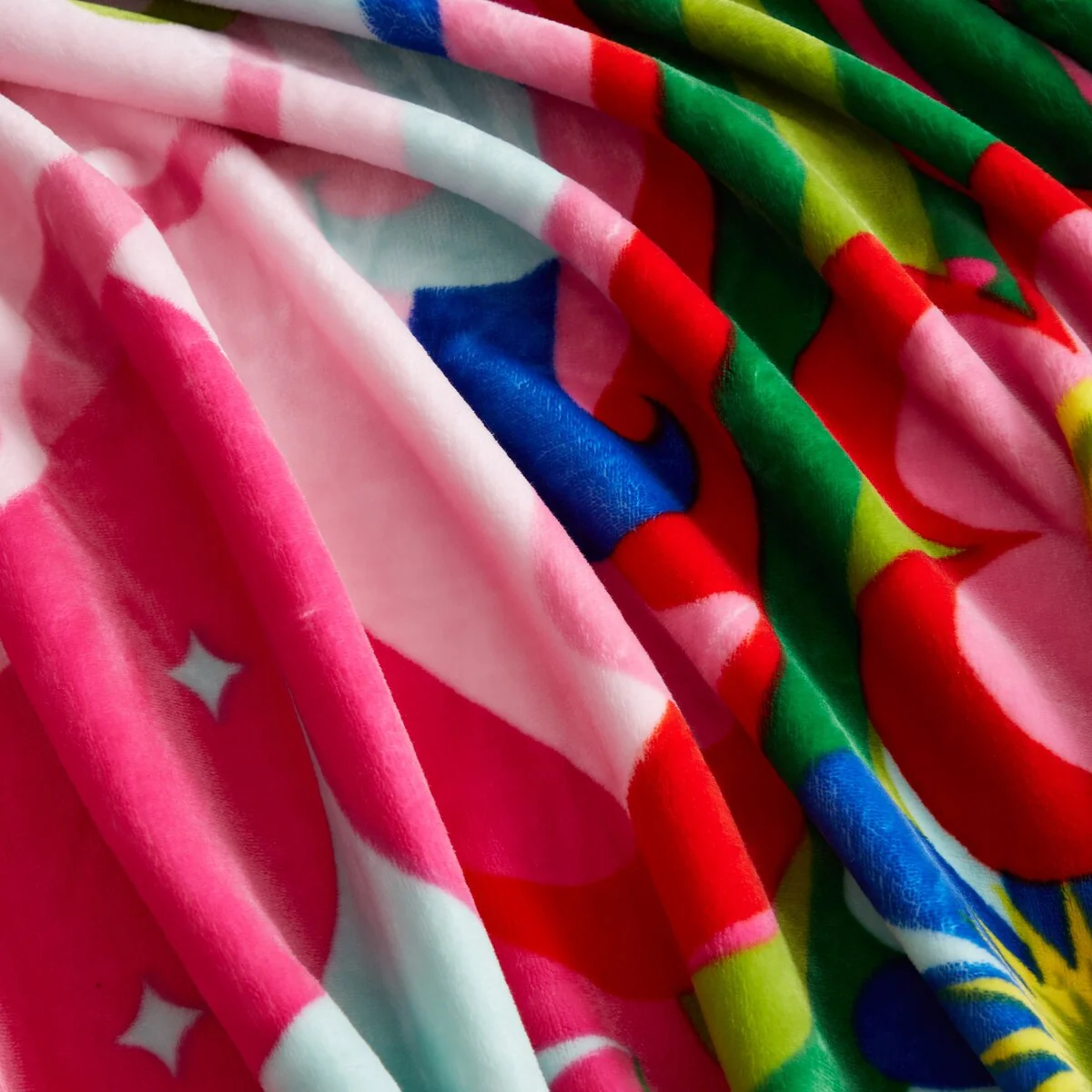 D8E23A5A-5DC1-B383-1013-7D4856BBFF0F