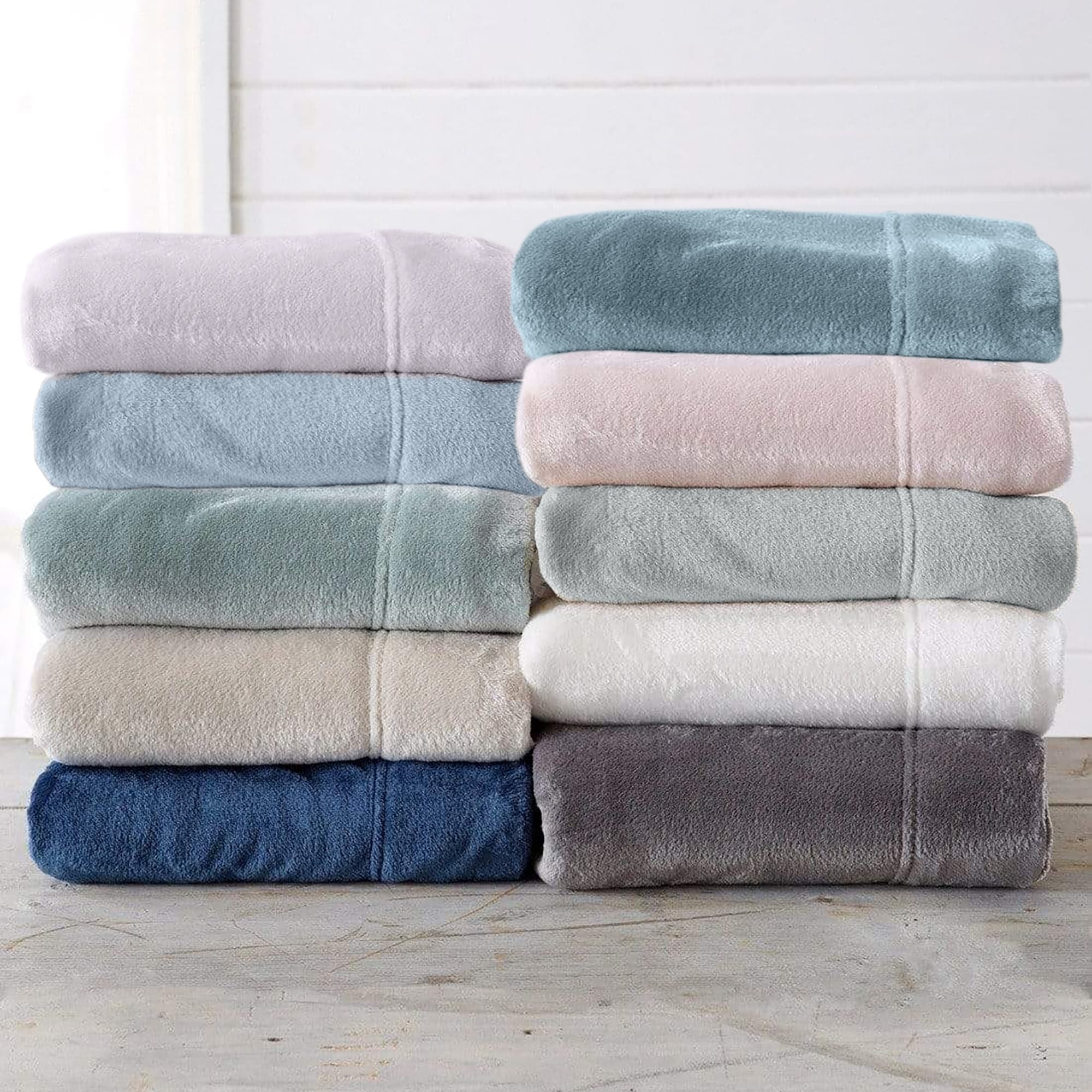 Linery & Co. Ultra Soft & Cozy Velvet Plush Fleece Printed Sheet Set