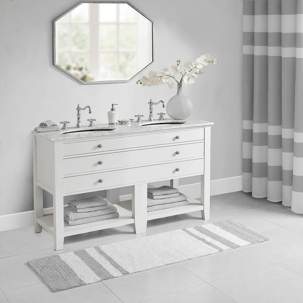 DB24100B-2DEA-9303-7FC0-47F5DC672D8B