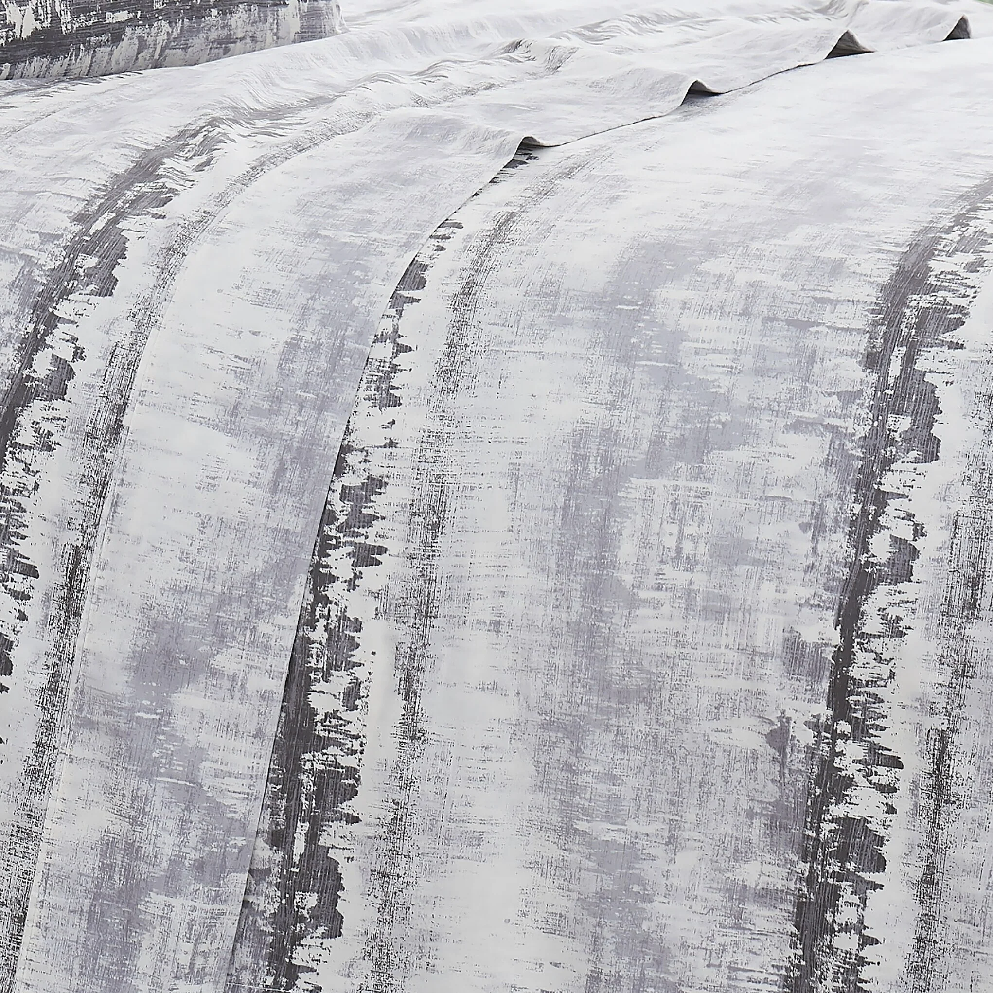 DCA74843-5212-F751-3C54-F57BBD741F8C