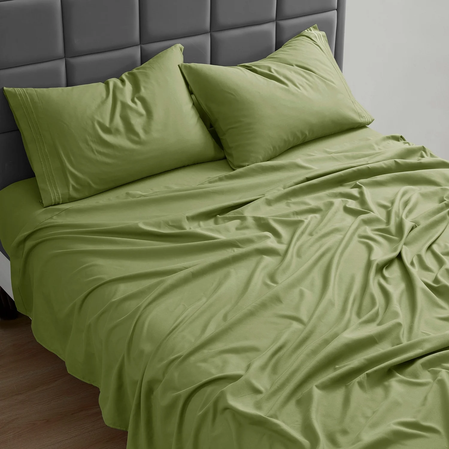 DD2B97FF-33D8-0B6D-95C3-B9F081E63A7C