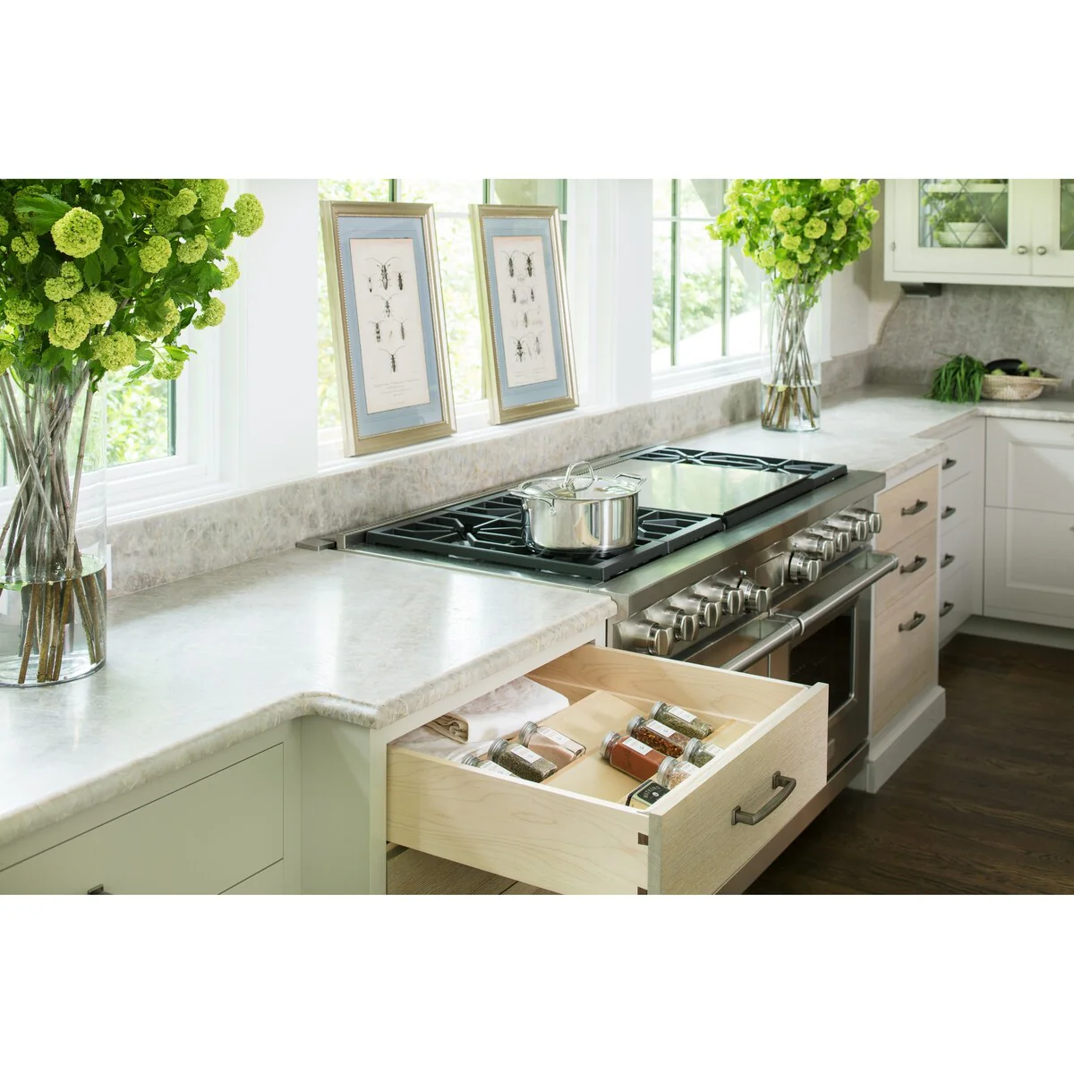 DE3C13EF-DAD4-12BE-B302-979B4E6A66E3