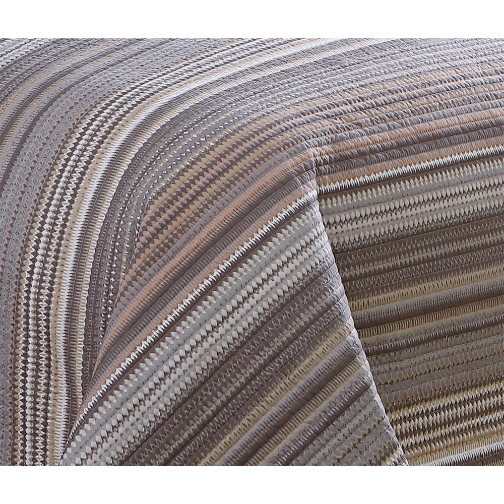 E1699ED0-954F-50C1-3080-467E1D86D1DE