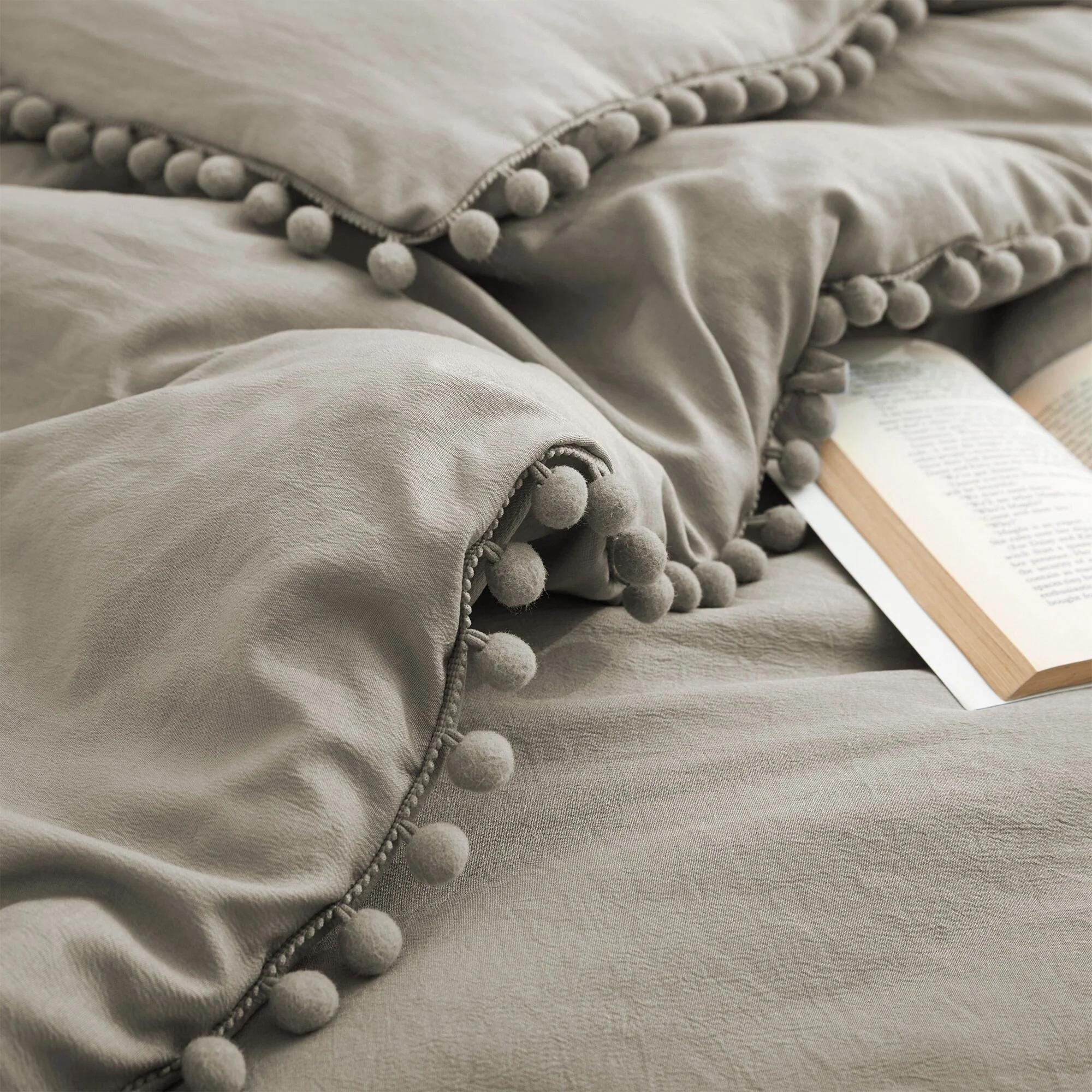 E20EF53F-9C88-E98C-54F7-1CBF0BDED48D