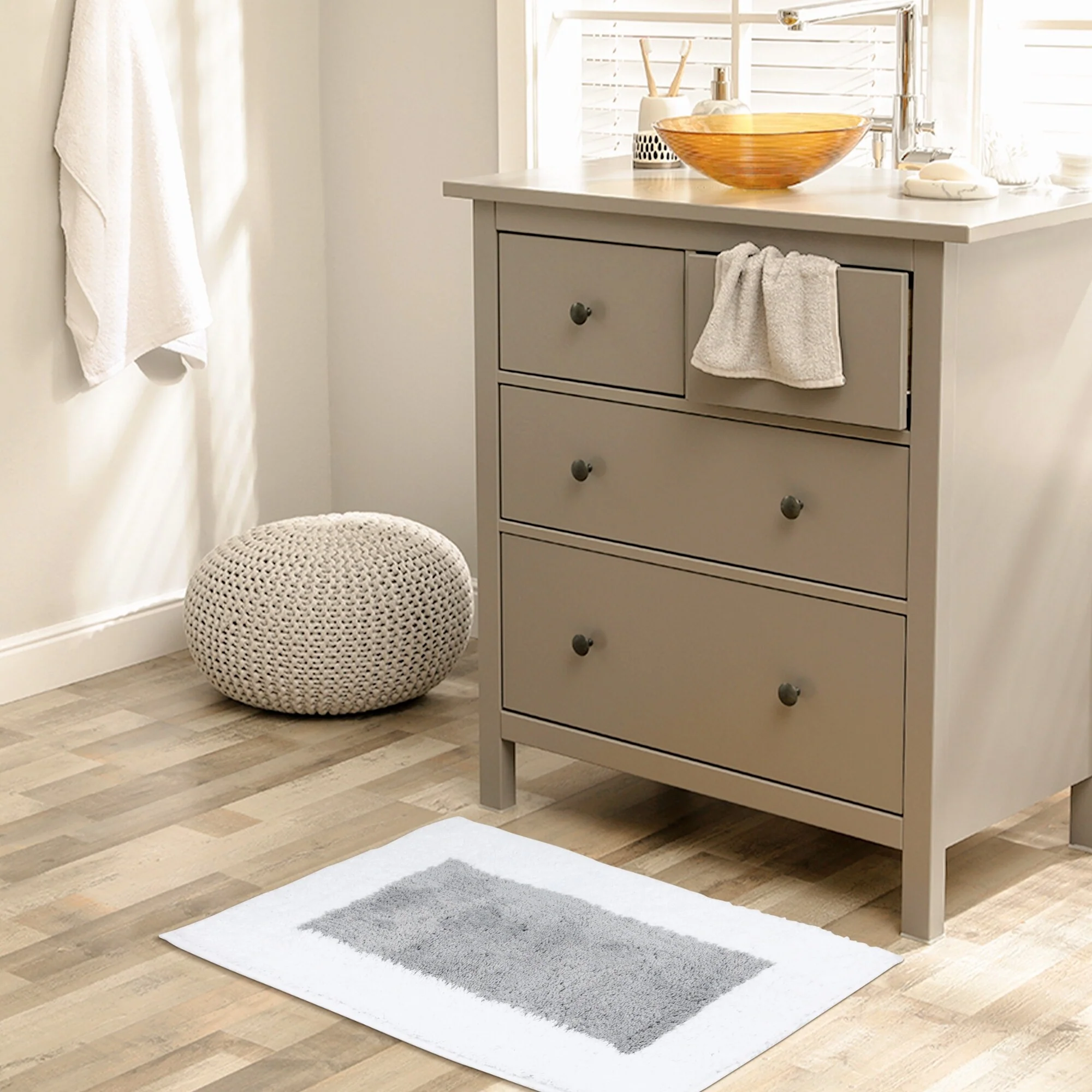 E33CE050-8415-475E-52AA-0A70463BC0B5