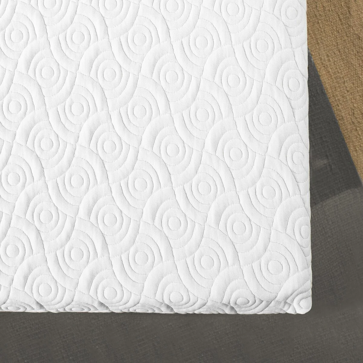 E6EB2C21-9DDF-283A-CF45-145CF885C07A