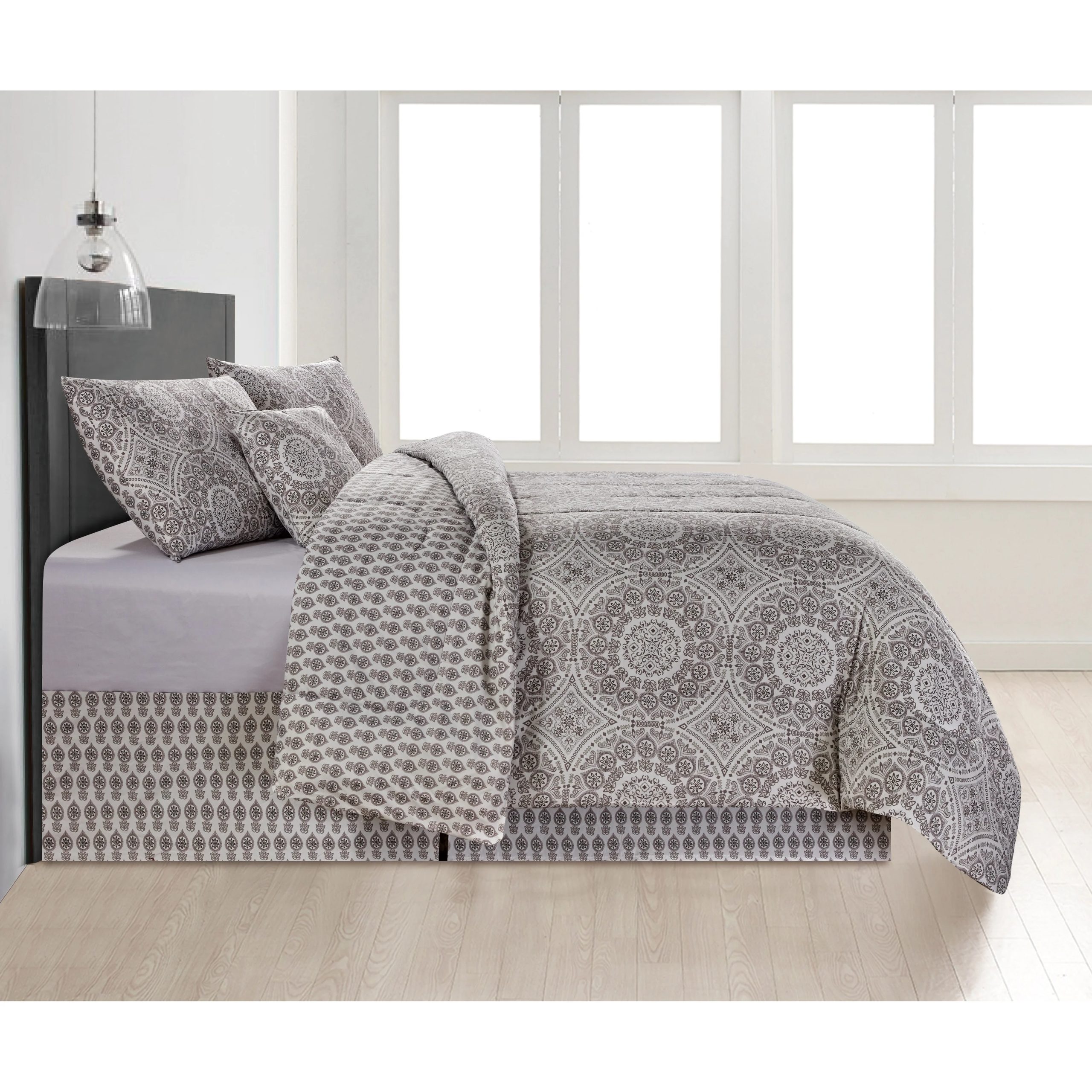 E83D7A47-F558-A682-9E7B-10489B2A3C60