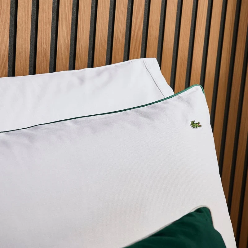 EA1DB4B9-7A71-1363-7550-8DC52B66EDBE