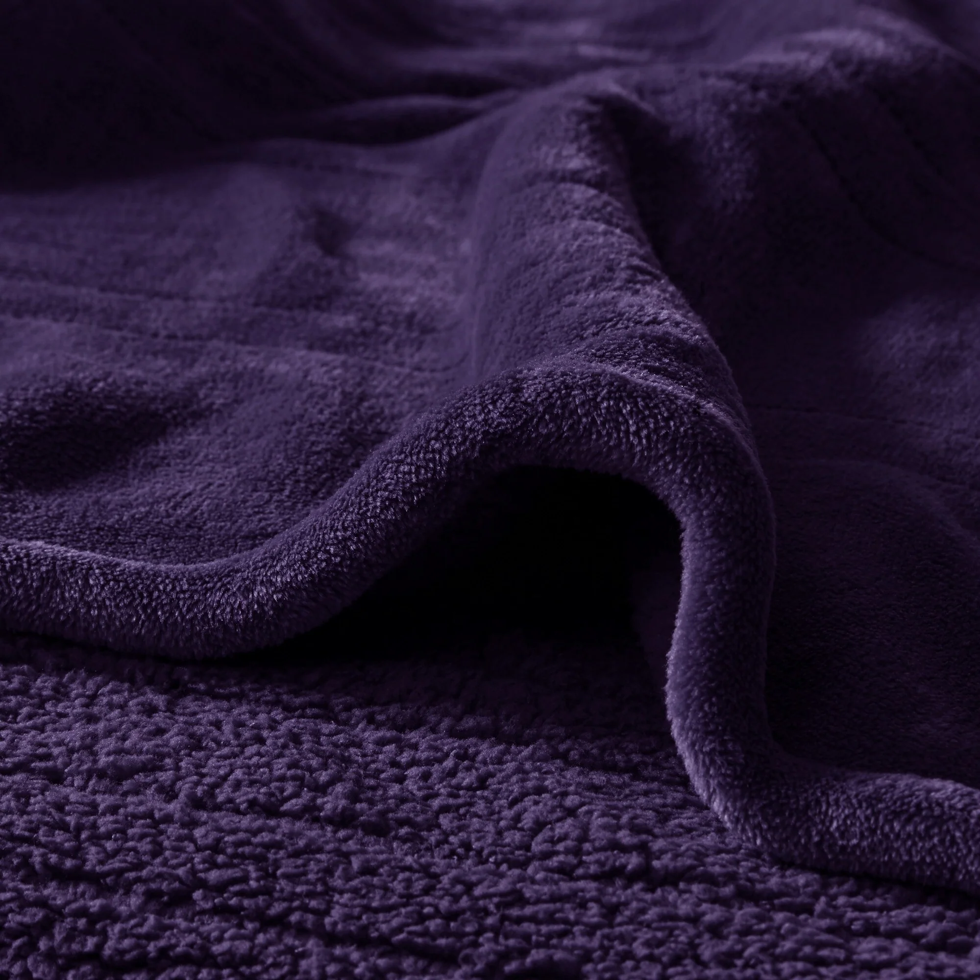 EE4CEB37-5CF4-2BCA-D1ED-8454DAA0F0CF