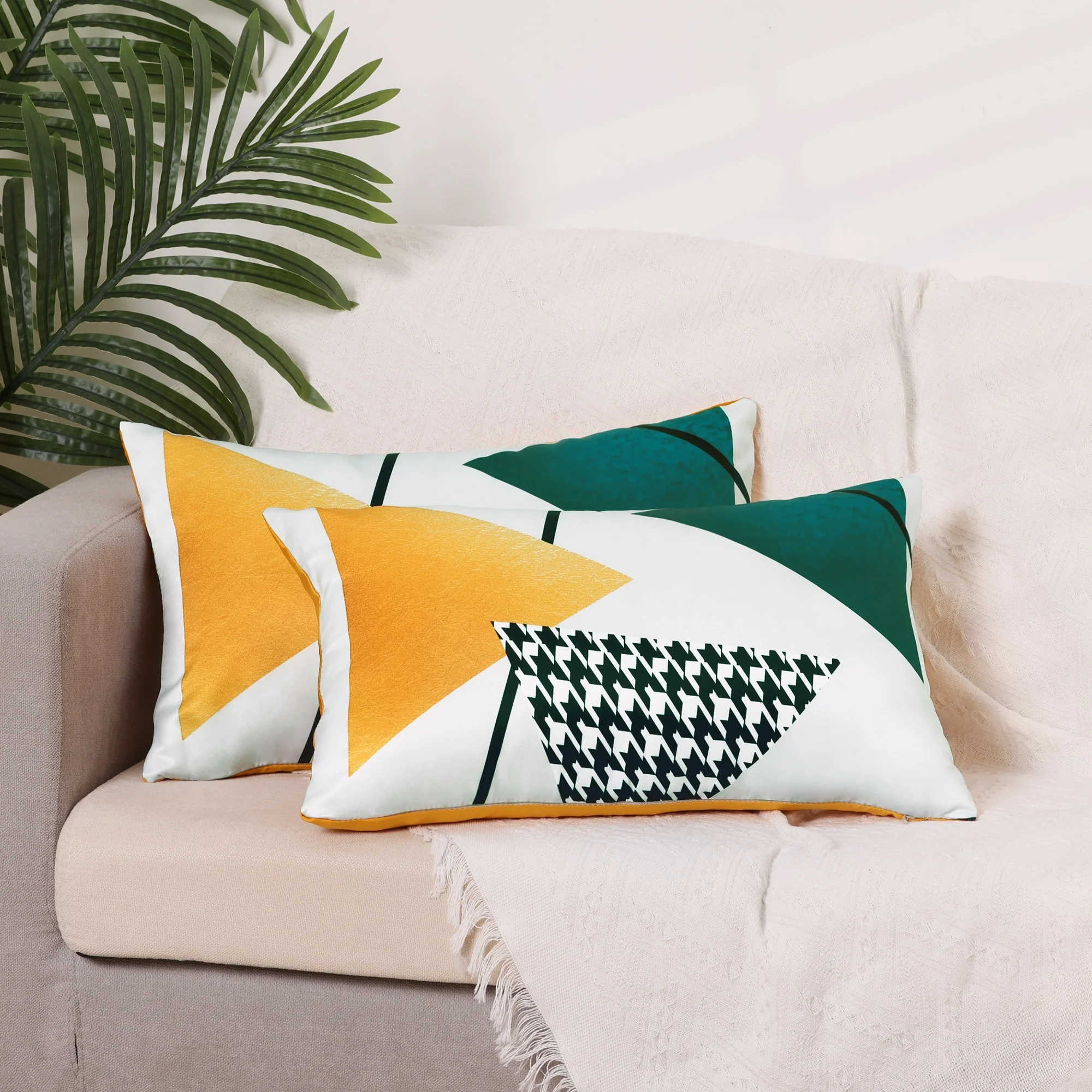 F38322D1-42B0-FAED-D2D6-39EFE51BA81A