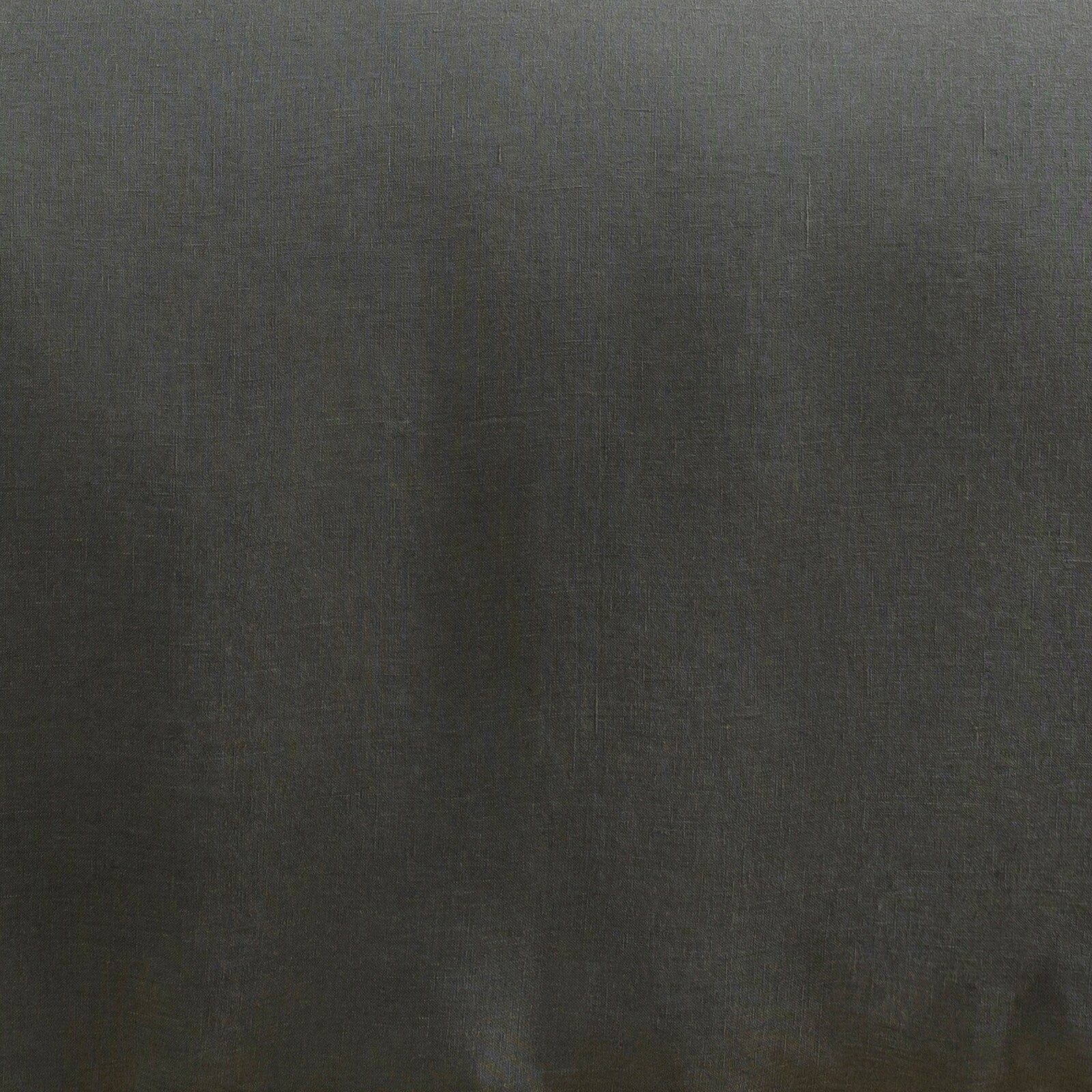 F3BB03EF-65C5-075B-348B-E5FA253D45AF