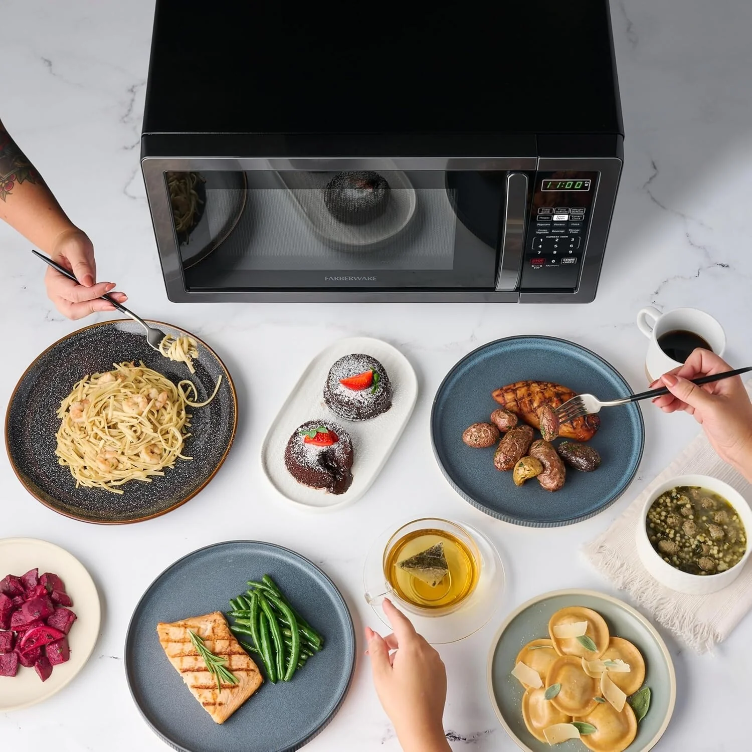 F4435376-D65B-78BE-603B-DEAECBCAAC33