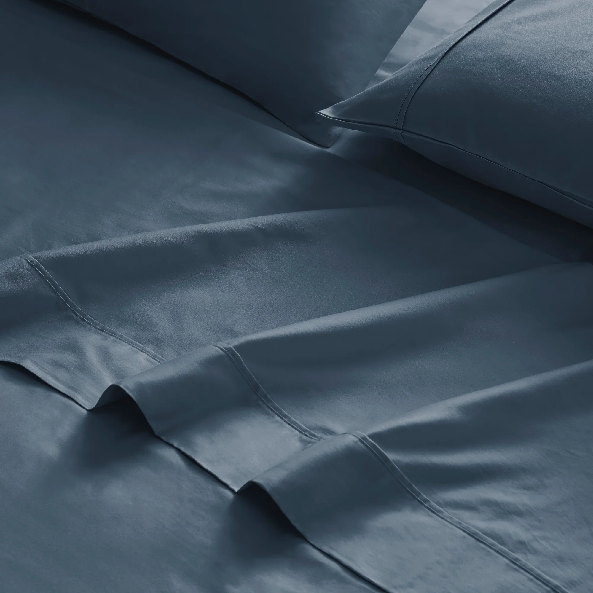 F4A4FEAC-84B0-BBF4-C217-F39F30B5CC16