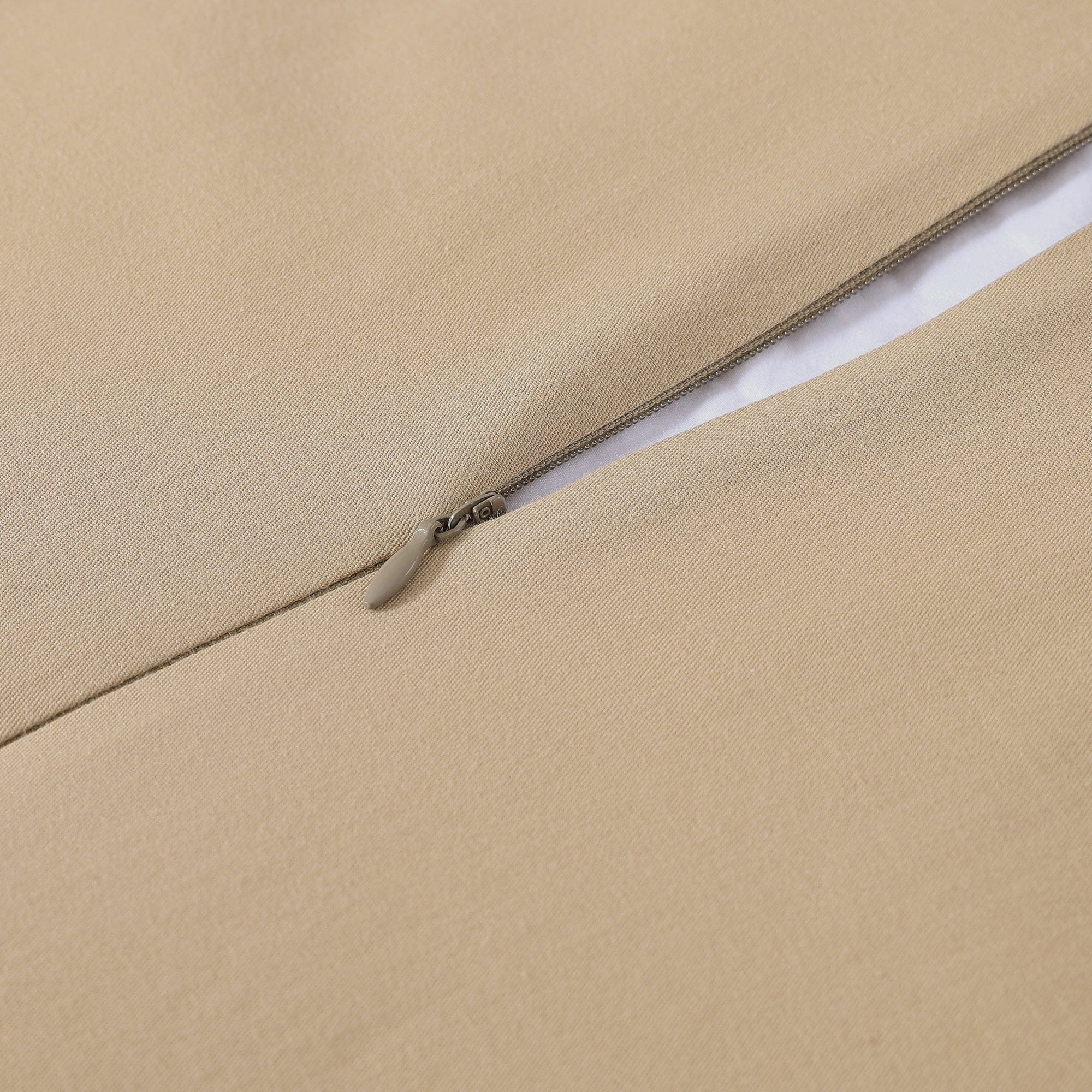 F4F67E29-3322-BBB9-B00E-E6F3480F175B